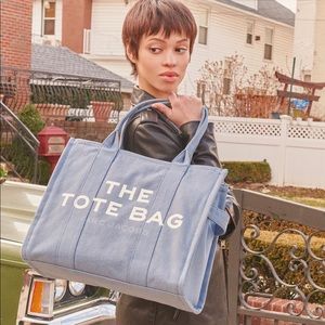 Marc Jacobs large travelers tote